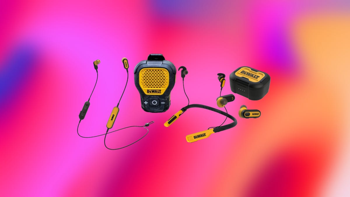 deWalt-headphones-cyber-monday-deals