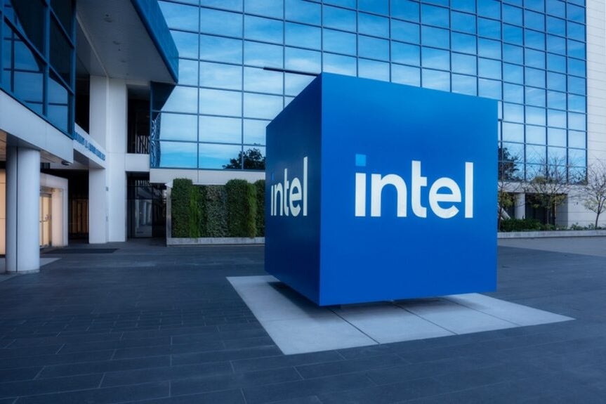 intel-boardroom-changes-asml-microchip