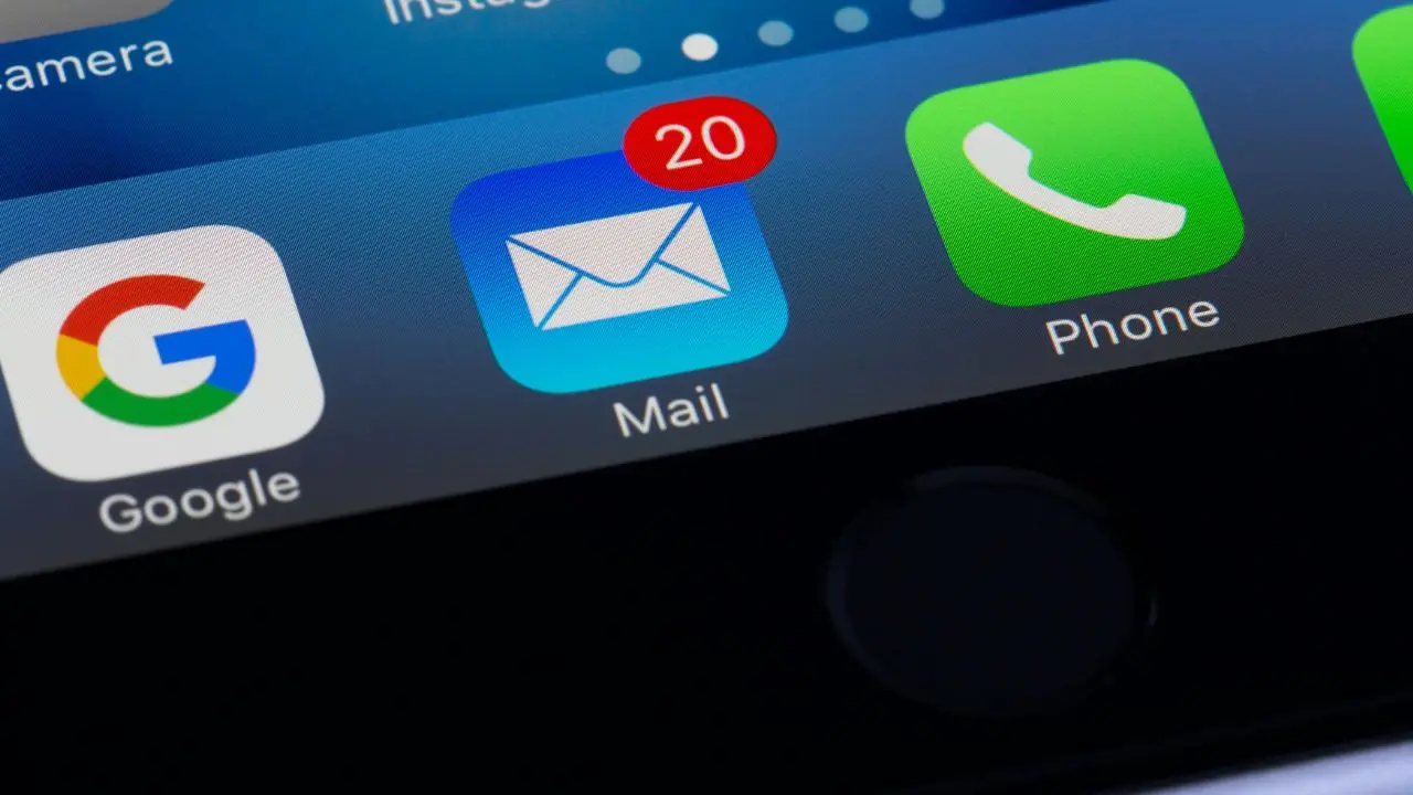 iphone-email-management