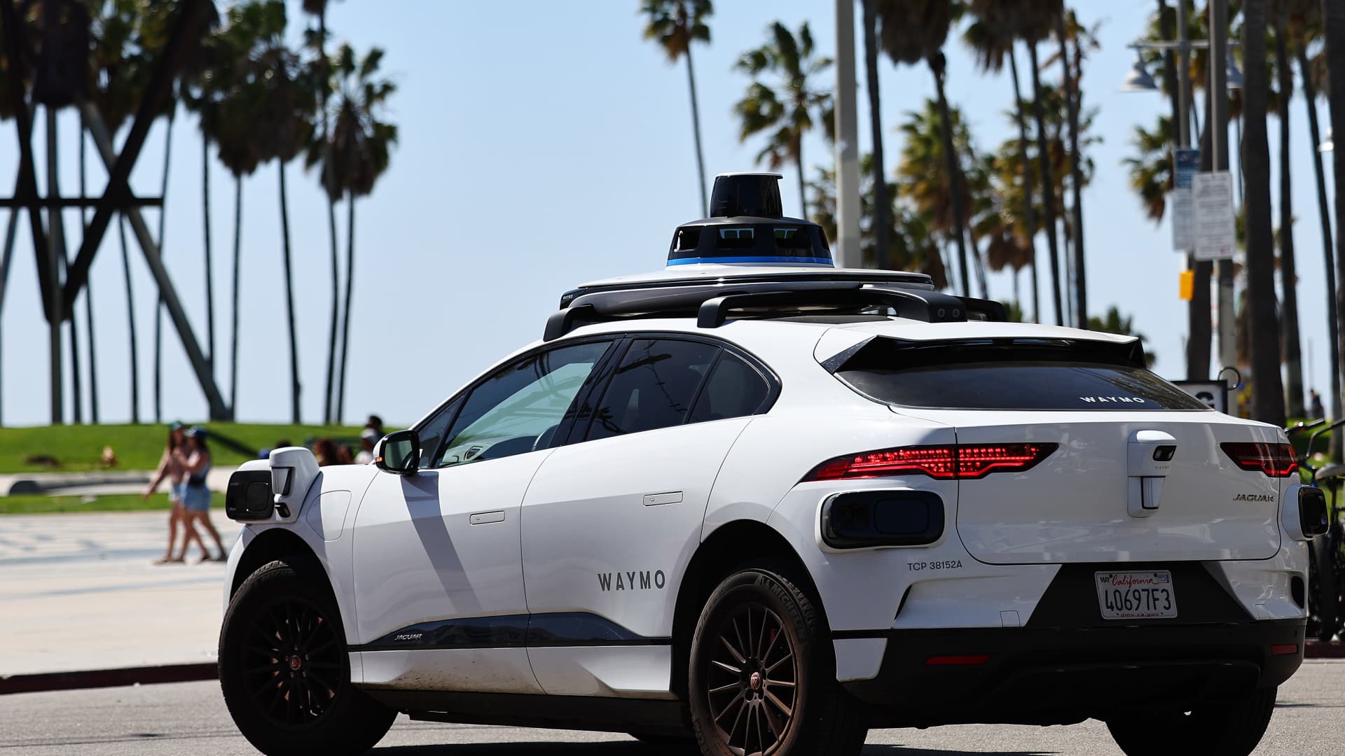 waymo-robotaxi-miami-2026