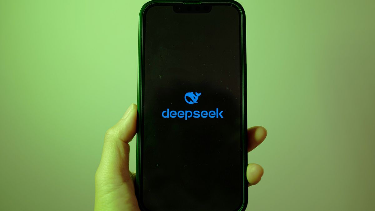 deepseek-chinese-ai-revolutionizing-tech