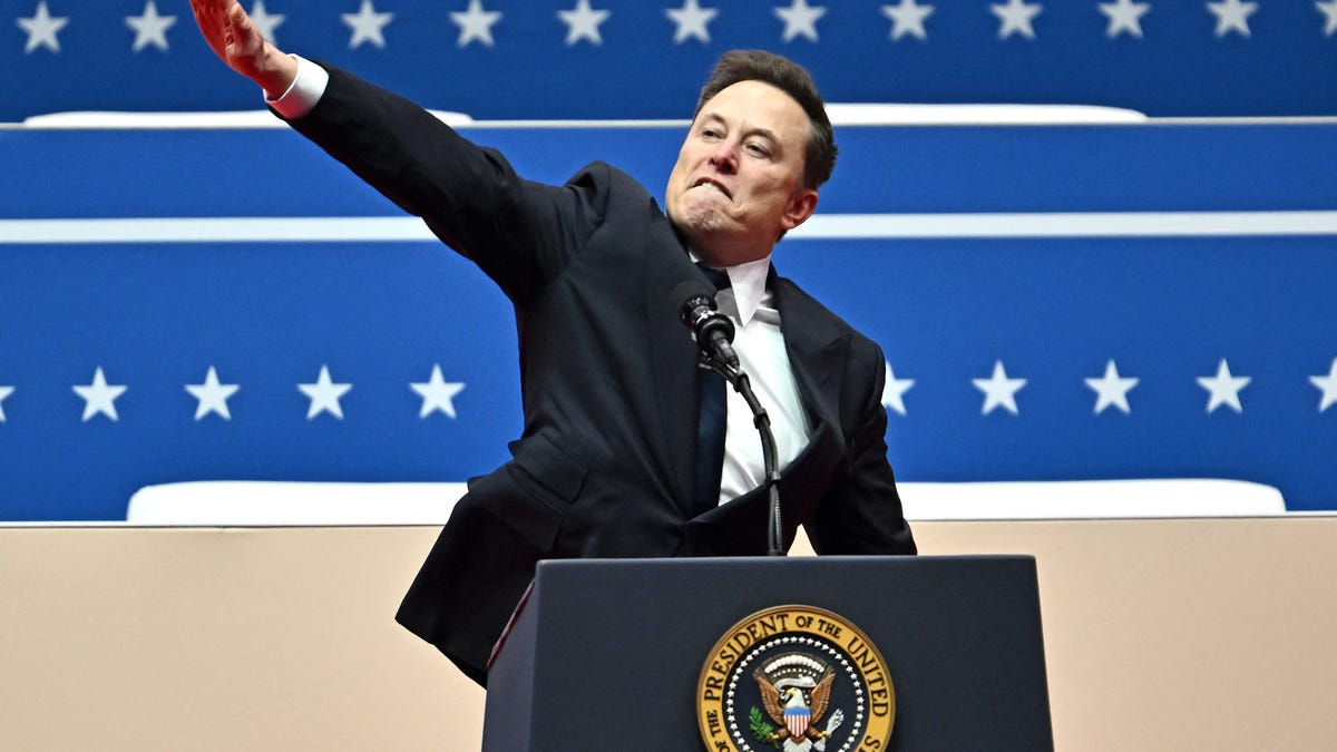 reddit-bans-links-elon-musk