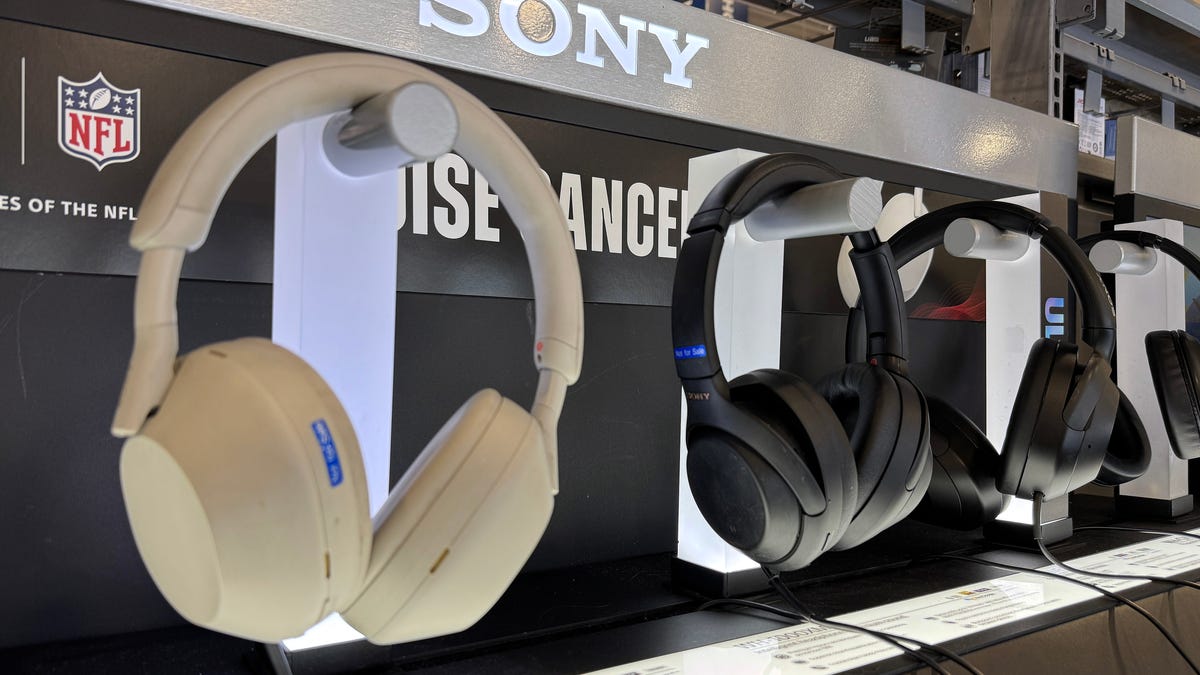 sony-noise-canceling-headphones