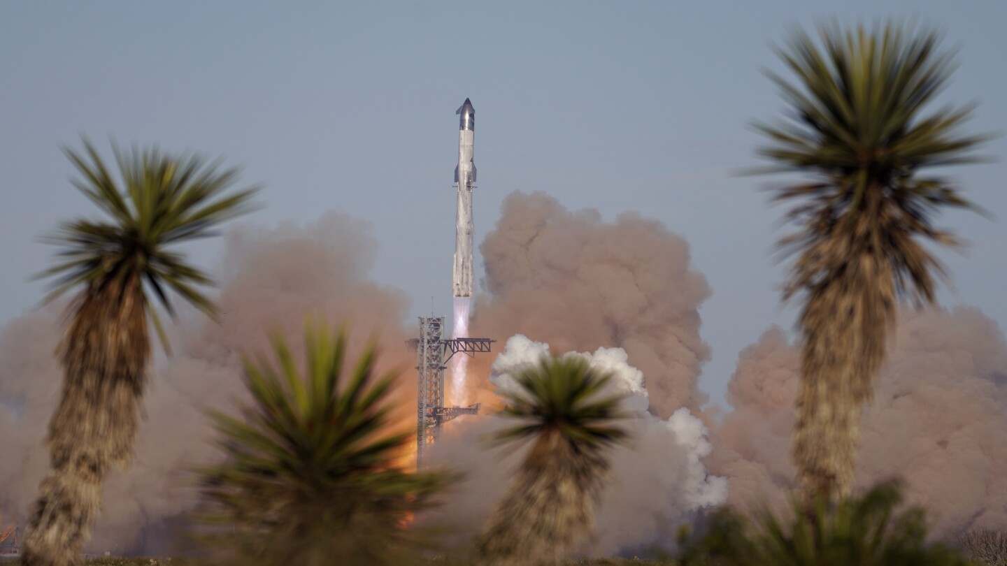 spacex-starship-recovery-ends-in-destruction