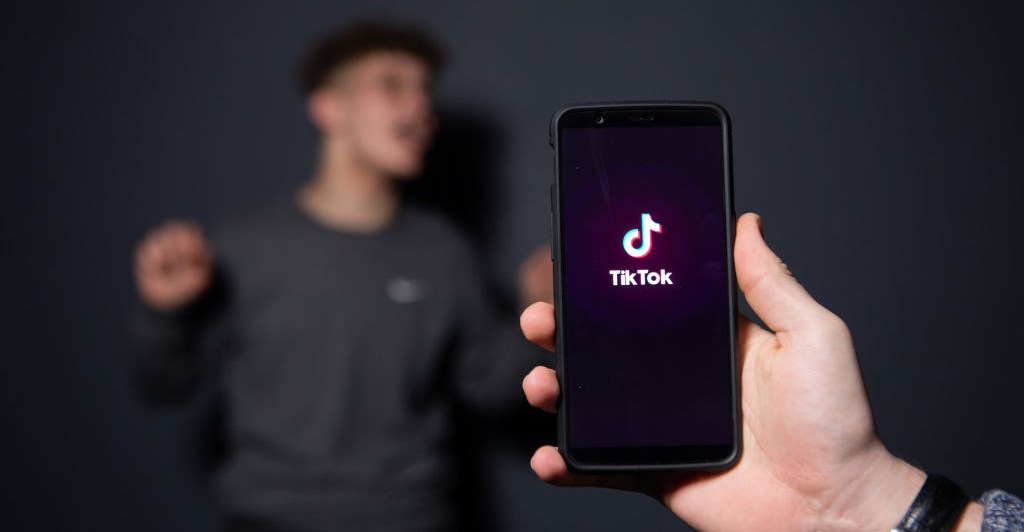 tiktok-social-media-phenomenon