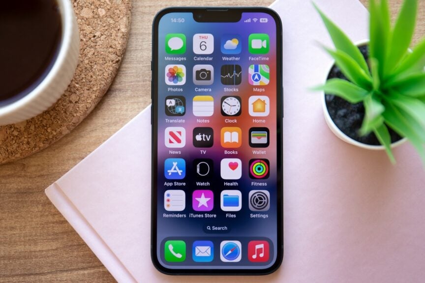 apple-intelligence-rollout-iphone-sales