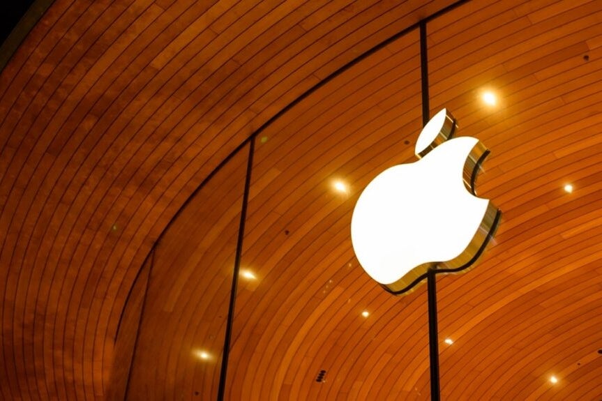 apple-strategic-week-starlink-deepseek
