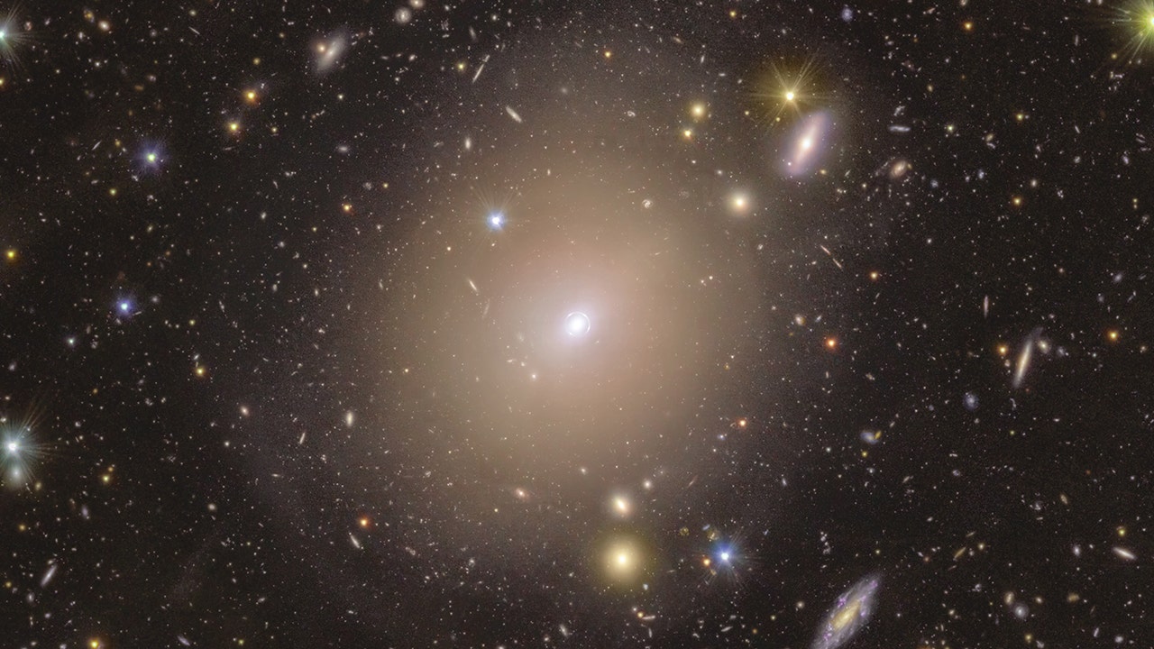 euclid-telescope-einstein-ring