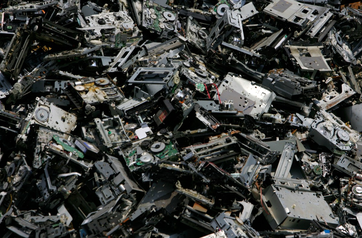 gold-extraction-e-waste