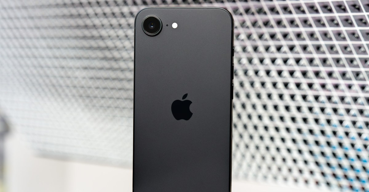 iphone-16e-review